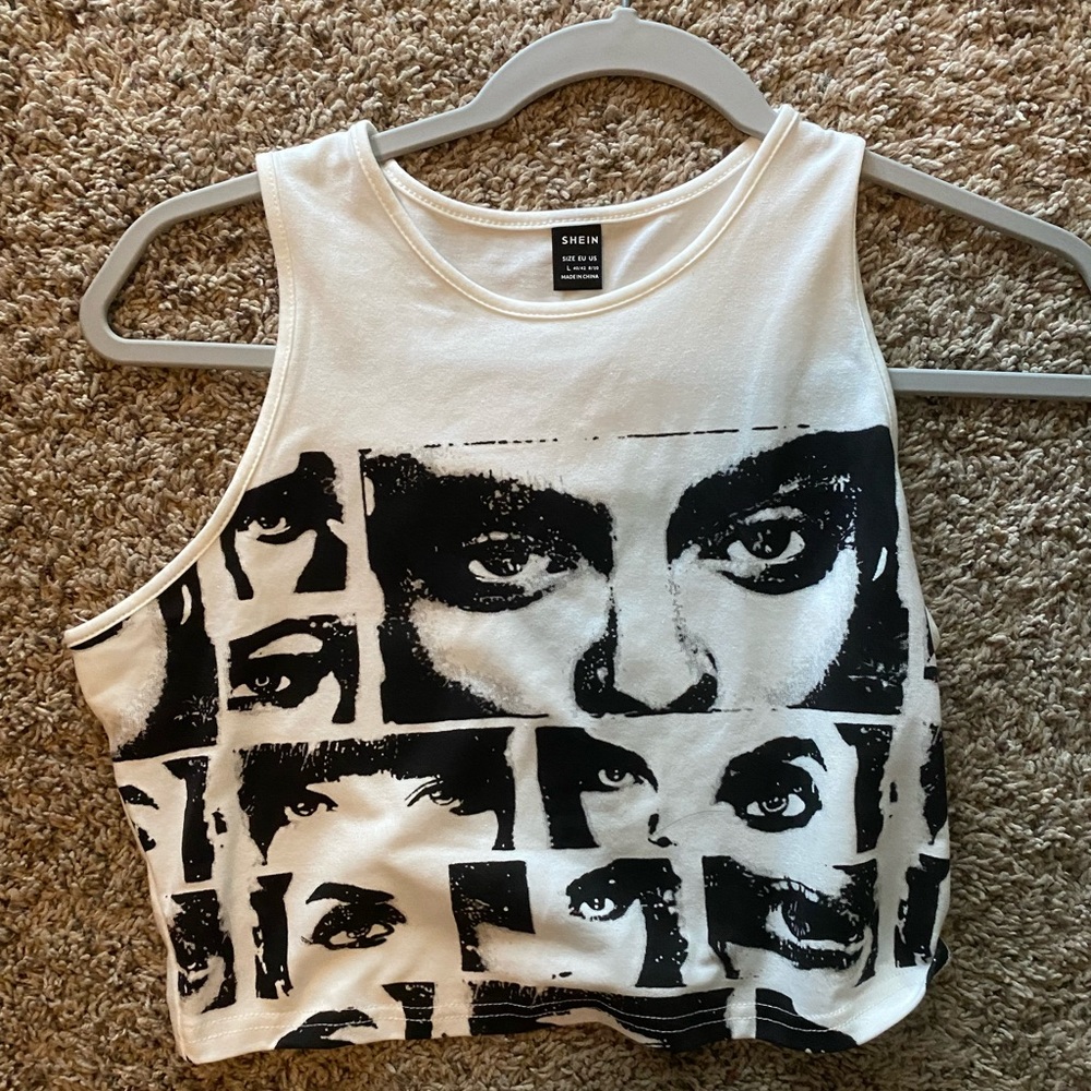 Cropped Graphic Tank Top